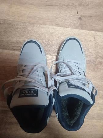 Зимный кроссовка