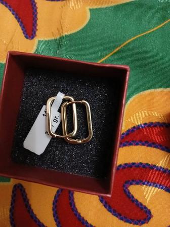 Серьги золотые