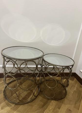 Придиванные столики