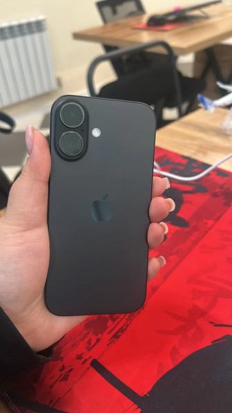 Продам IPhone 16
