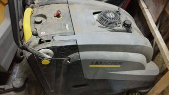 Продам на запчасти машинки поломоечные