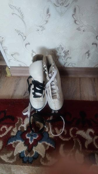 Продаются коньки