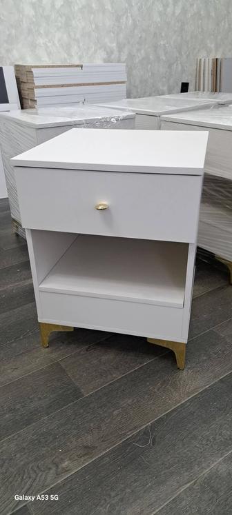 Тумба прикроватная