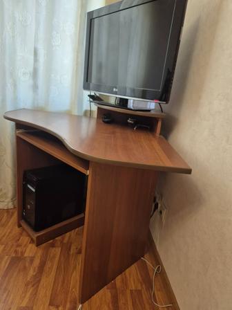 Продам Компьютерный стол