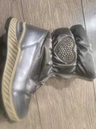 Зимние сапожки р.28 Сказка и Kapika