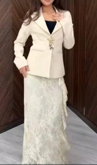 Продам шикарный женский костюм на 48 р