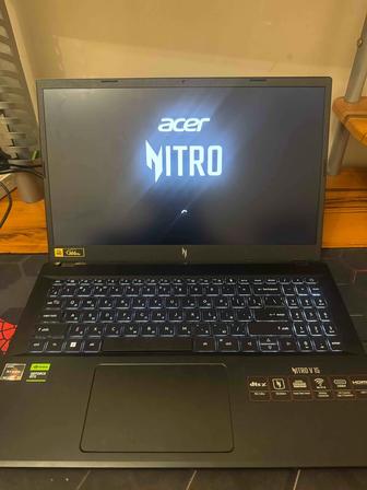 Продаю срочно Ноутбук