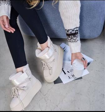 Продам зимние ботинки