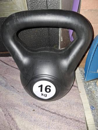 Продам гирю 16кг