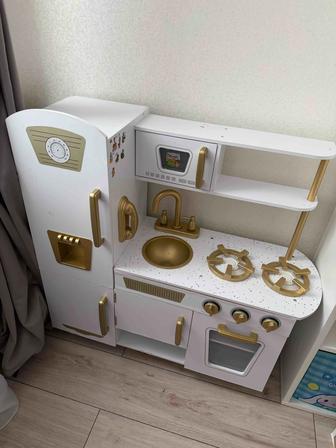 Продаю детскую кухню