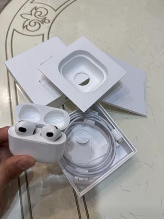 Продам Air Pods Наушники (3d generation)