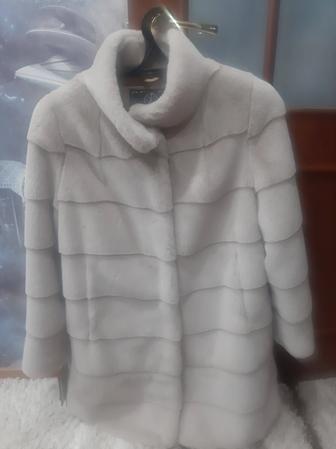 Продам эко шубу, новая, трансформер