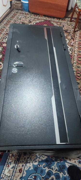 Дверь наружный