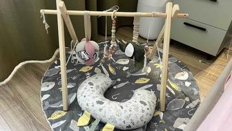 Продам стойку монтессори,коврик,подушку от