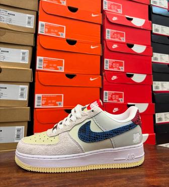 Кроссовки Nike Air Force