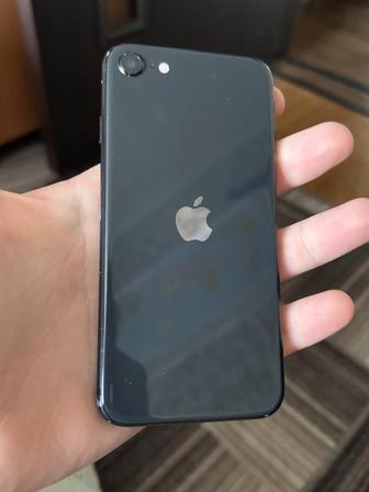 Продам айфон se 2020