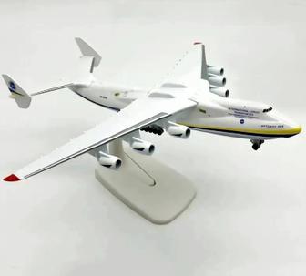 Металлические модели самолетов