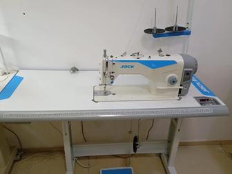 Продается промышленная швейная машина Jack f5