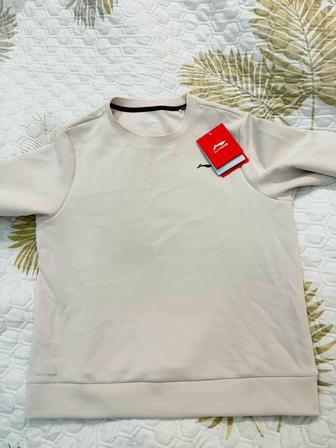 Продам кофту Lining