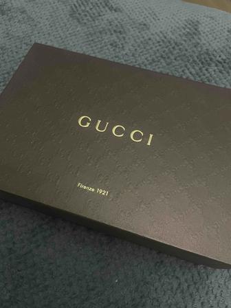 Продам туфли Gucci