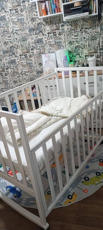 Детская кроватка до 1 года