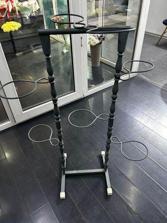 Подставка для горшков цветов