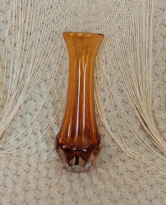 Ваза. Цветное стекло