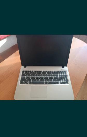 Ноутбук Asus X540U