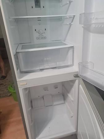 Продам холодильник б/у