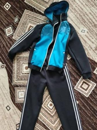Спортивный костюм