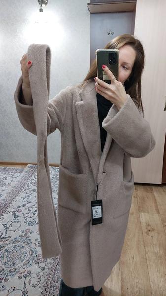 Продам пальто из шерсти альпаки на осень, весну