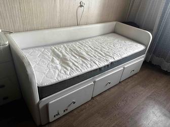 Продам кровать и матрас