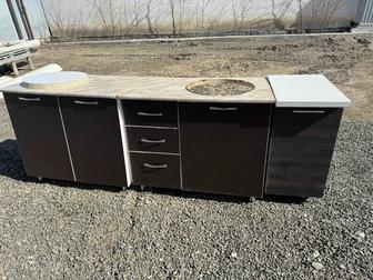 Продается кухонный гарнитур