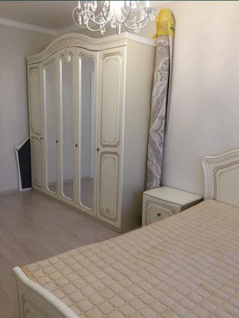 Продам спальный гарнитур