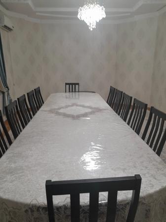 Стол со стульями