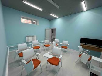 Продам стулья новые