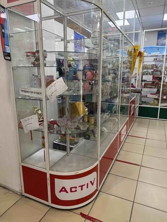 Витрины б/у в хорошем состоянии