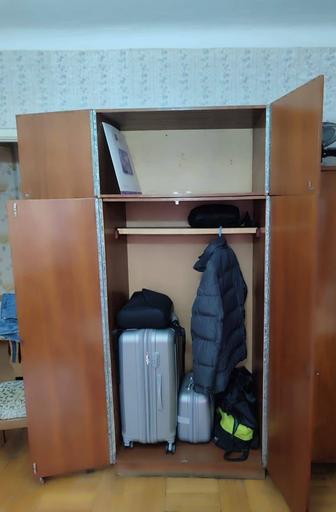 Шкаф для одежды с антресолью, срочно до 15 марта продается