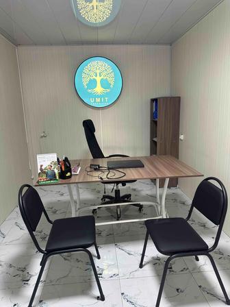 Продается офисная мебель,стол,стулья