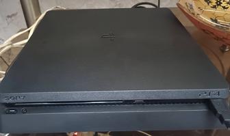 Playstation . Новая , с коробкой. Playstation 4 Новая