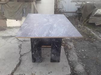 Продам стол