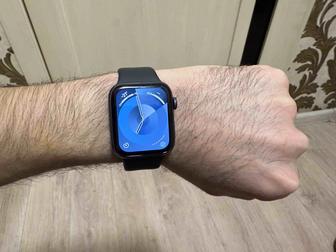 Apple Watch/Original продам срочно.Модель SE.Состояние хорошее все работает