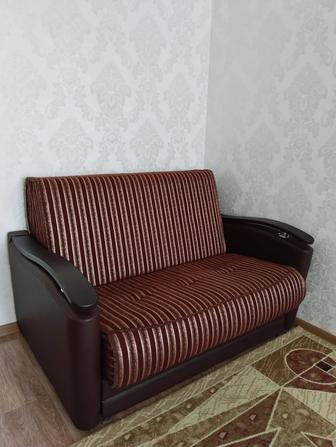 Диван