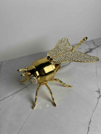 Пчелка Медница