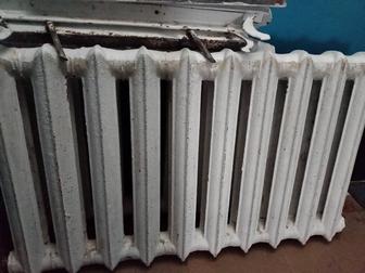 Продам радиатор чугунный
