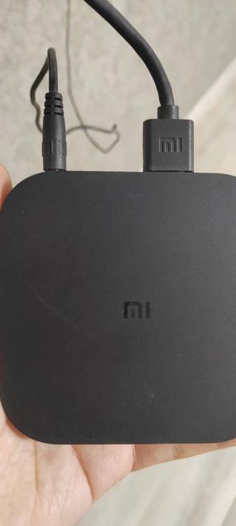 Смарт приставка Xiaomi на ТВ.