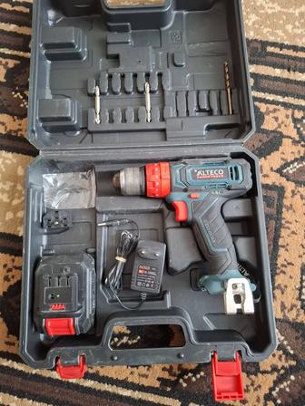 Продам аккумуляторный шуроповерт