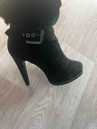 Женские сапоги