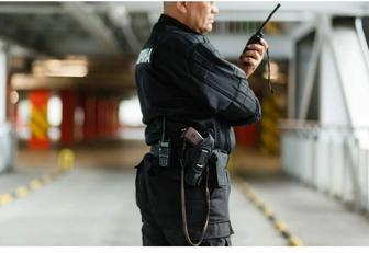 В охранную фирма требуются охранники!