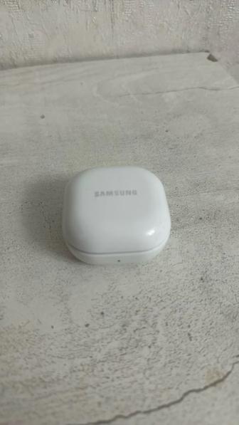 Samsung buds 2